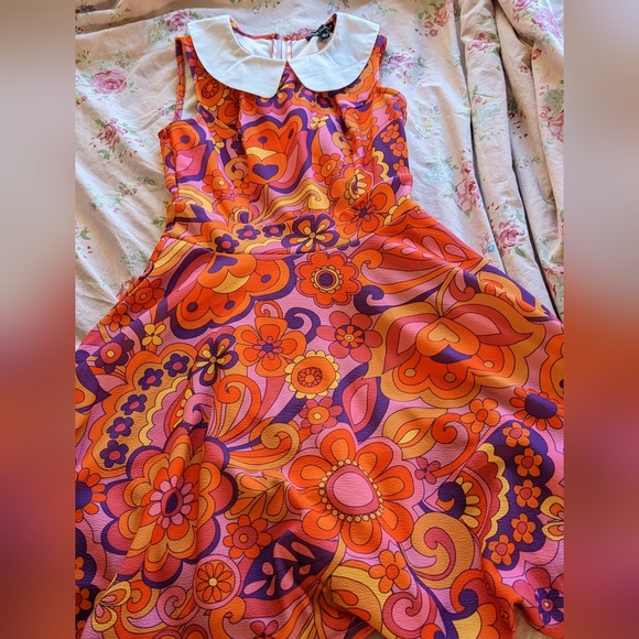 Smak Parlour Pink Far-Out Floral Print Female Forward Fit & Flare Dress Small - Picture 5 of 8